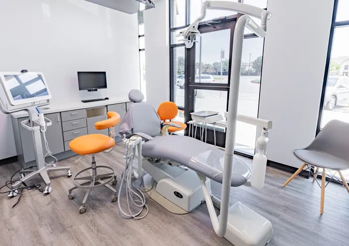 Treatment Room - Allen Dental Lounge