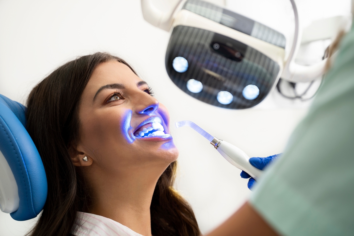 Tooth Discoloration Diagnosis: When Stains Signal Something More Serious And When Whitening is Right