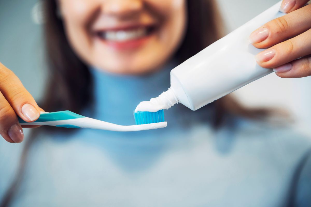 bentonite-clay-for-Teeth
