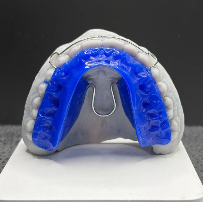 Blue sleep apnea oral appliance