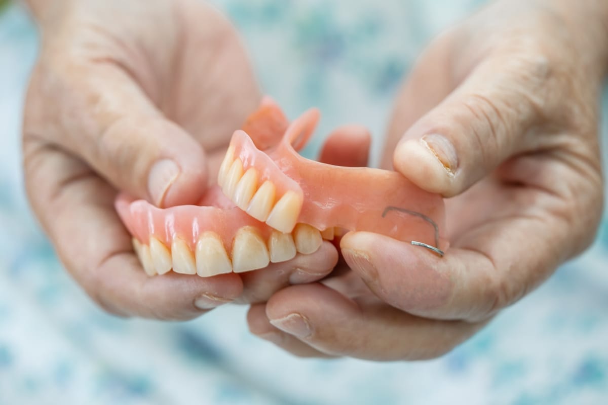 Dentures in Plantation