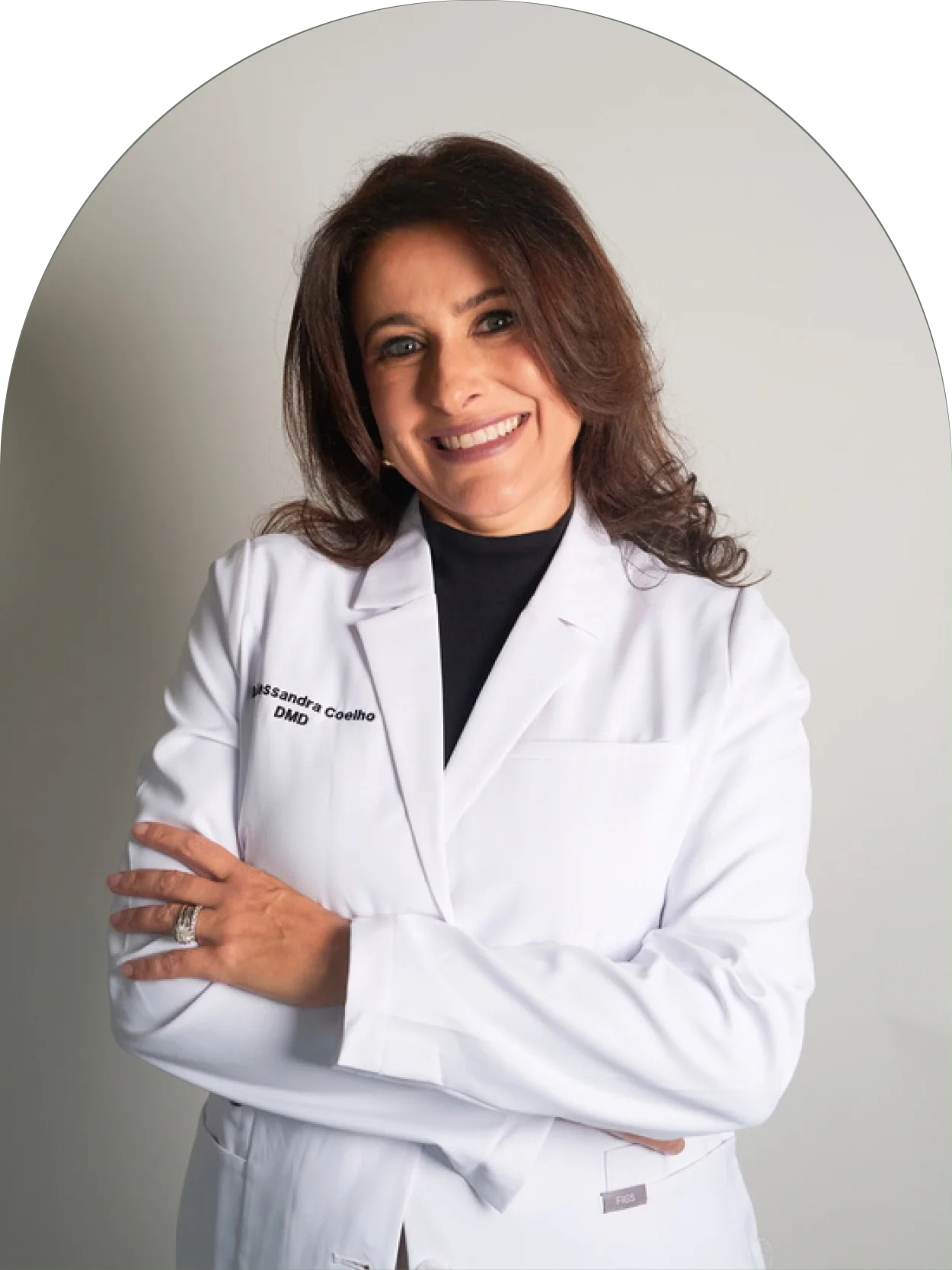 Dr Alessandra-Coelho, DMD