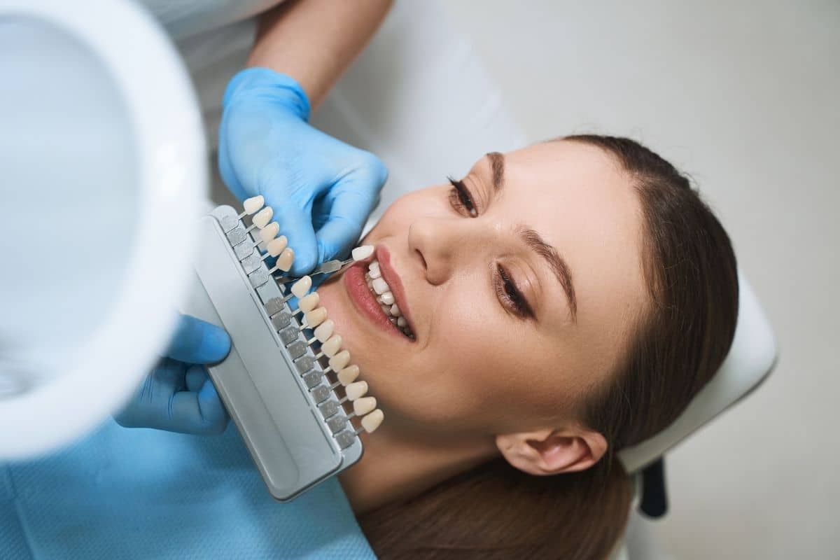 Tooth shade matching for cosmetic dentistry. Tooth shade matching for cosmetic dentistry.