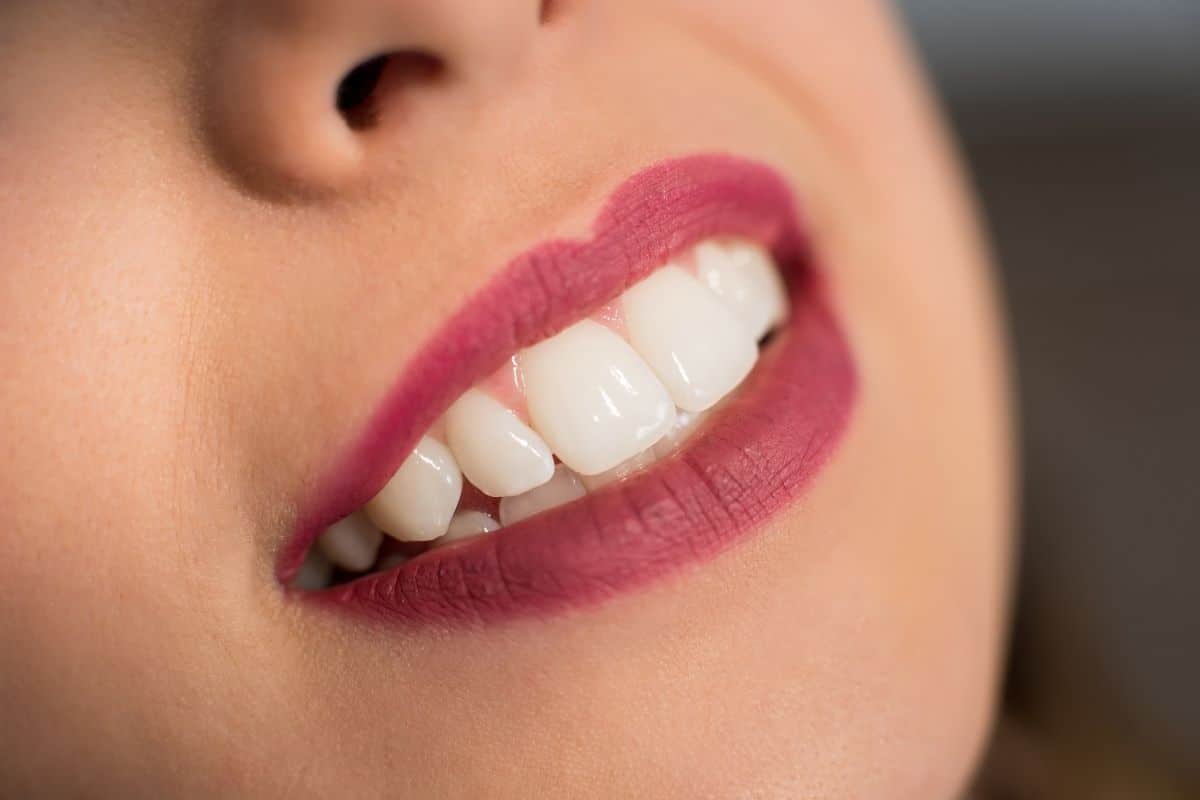 close-up-of-beautiful-young-smiling-woman close-up-of-beautiful-young-smiling-woman
