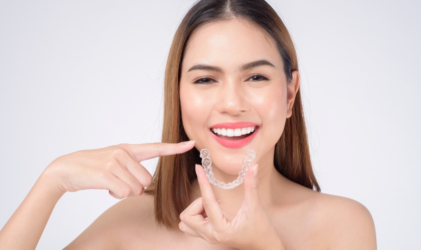 can you smoke with invisalign