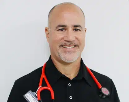 img-conozca-a-nuestros-medicos-Dr-Gilberto-Zambrana