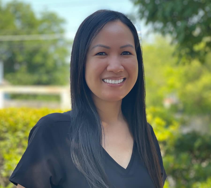Dentist In South Austin - - Dr. Aleeahna Phan