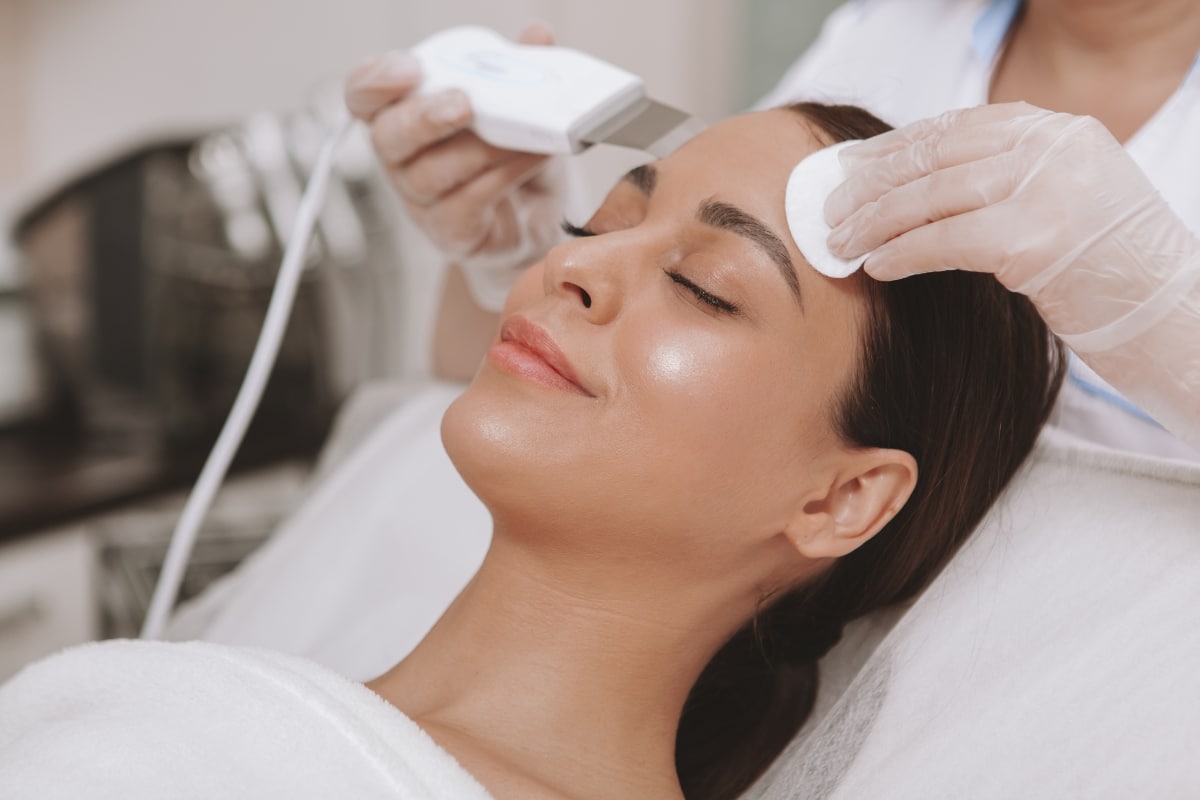 Can Narrow Palates Lead to TMJ Pain and Snoring in Rosenberg Residents?