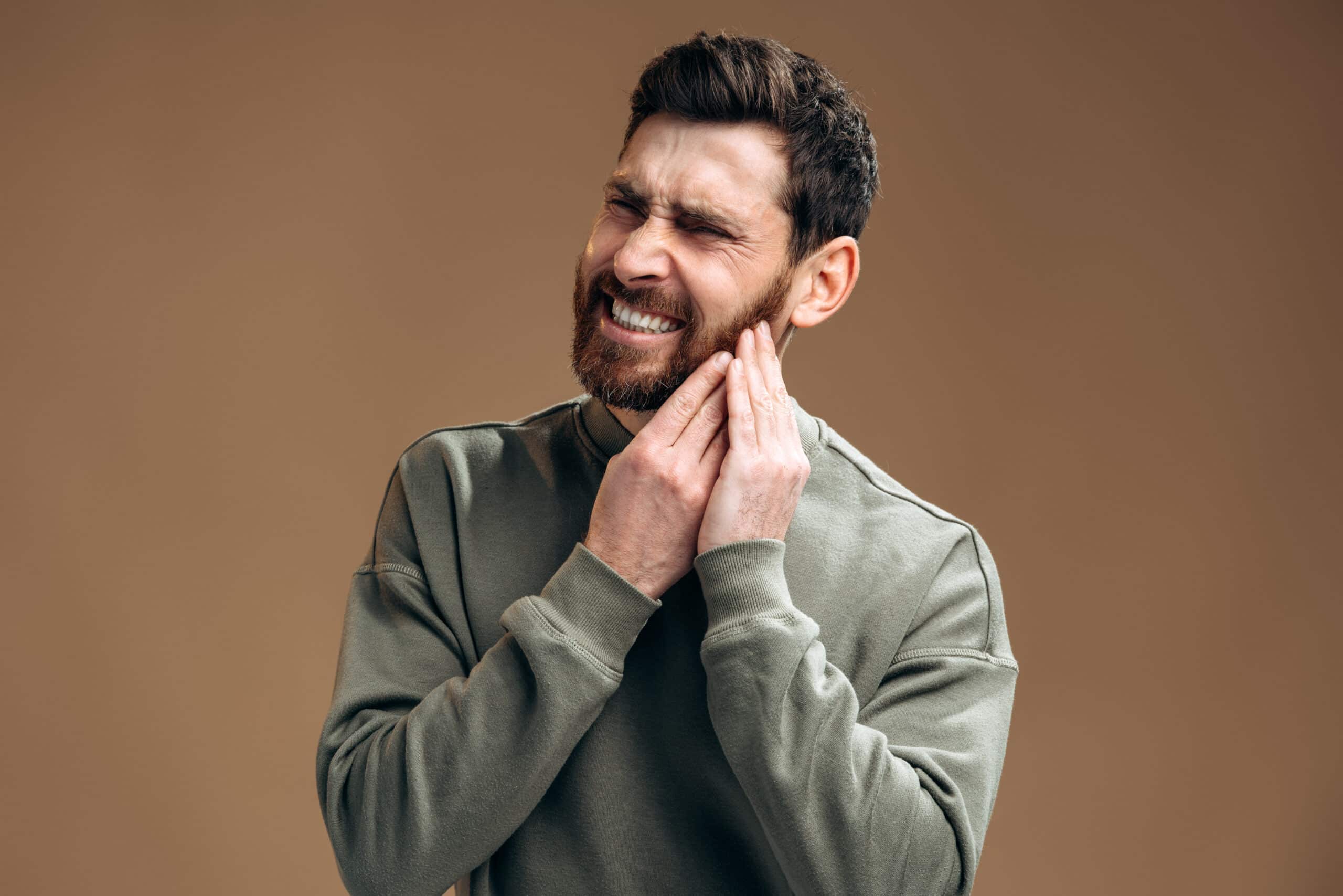 Tips for Handling Dental Emergencies While Traveling