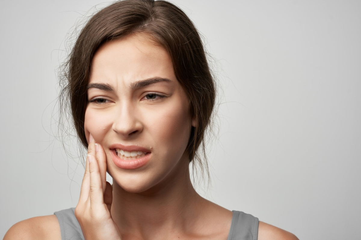 How To Fix A Cracked Tooth? Insights from our Dentist in Scottsdale, AZ How To Fix A Cracked Tooth? Insights from our Dentist in Scottsdale, AZ