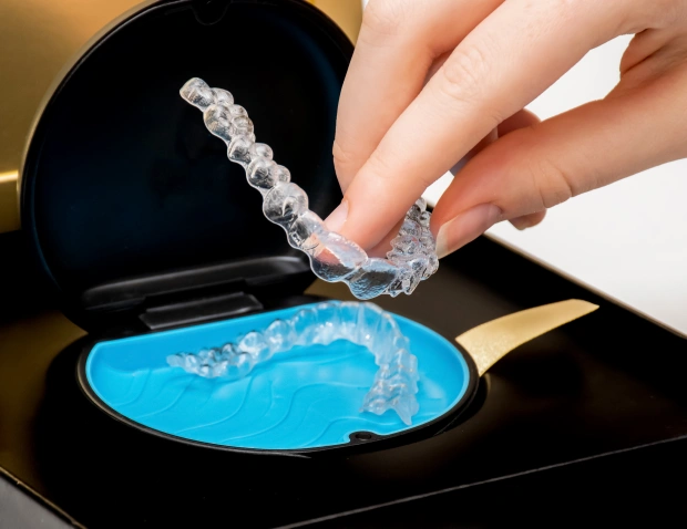 A Clear Path to a Straighter, Healthier Smile