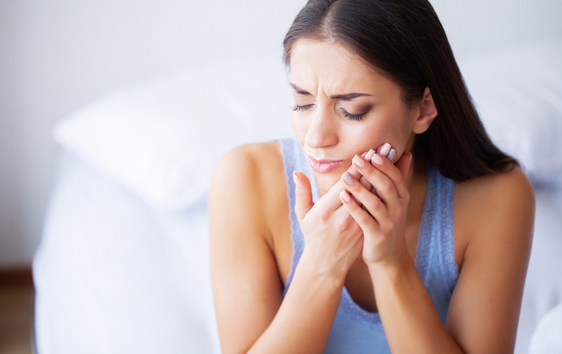 Cavity Pain: When To See An Emergency Dentist