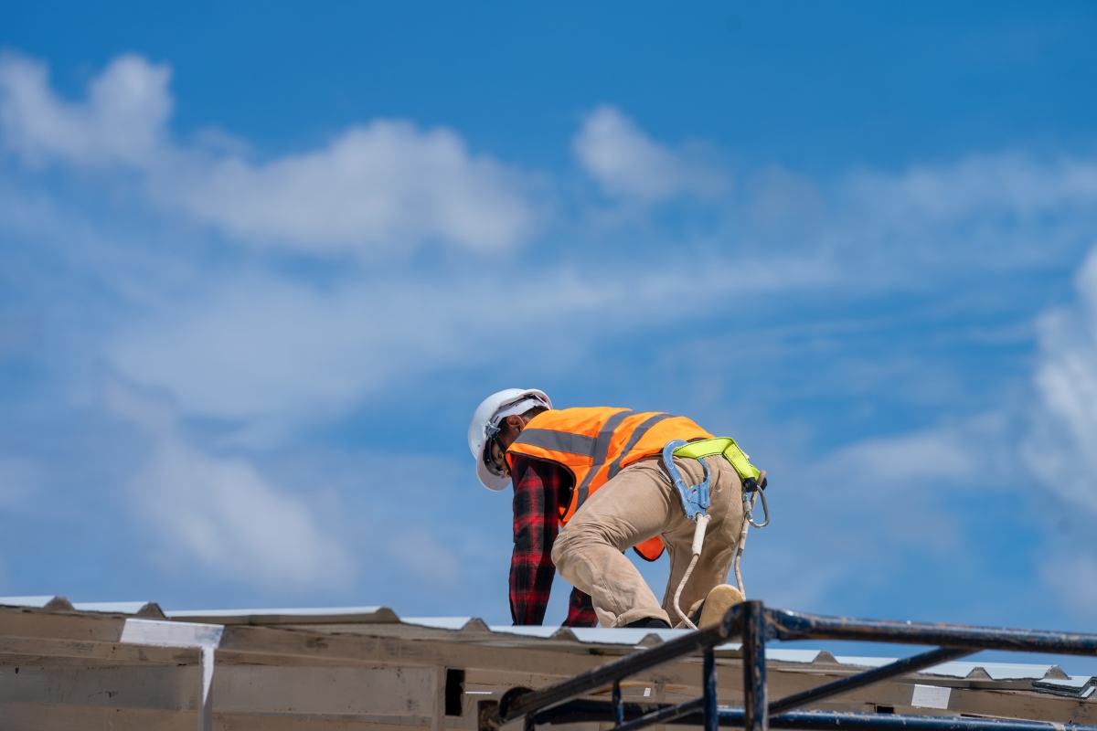 Domani Builders commercial construction company in Homer Glen, IL providing design-build construction, office build-outs, retail renovations, medical office construction, restaurant build-outs, and commercial remodeling services.