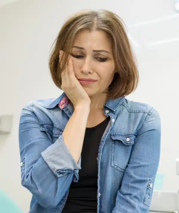 Dental emergency Toothache or Broken Tooth
