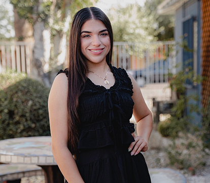 Stephanie – Dental Assistant