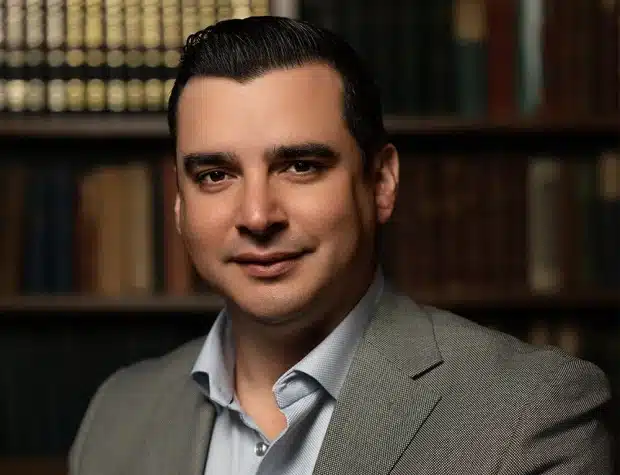Image of Dr. Horacio Enrique Falcón