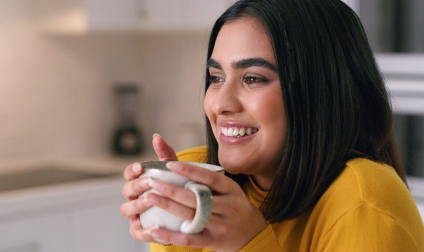 Featured image for “6 ways to remove coffee stains from your teeth.”