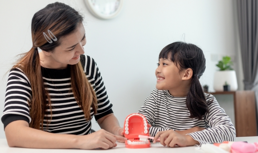 10 Fun Ways to Teach Your Kids About Good Dental Hygiene