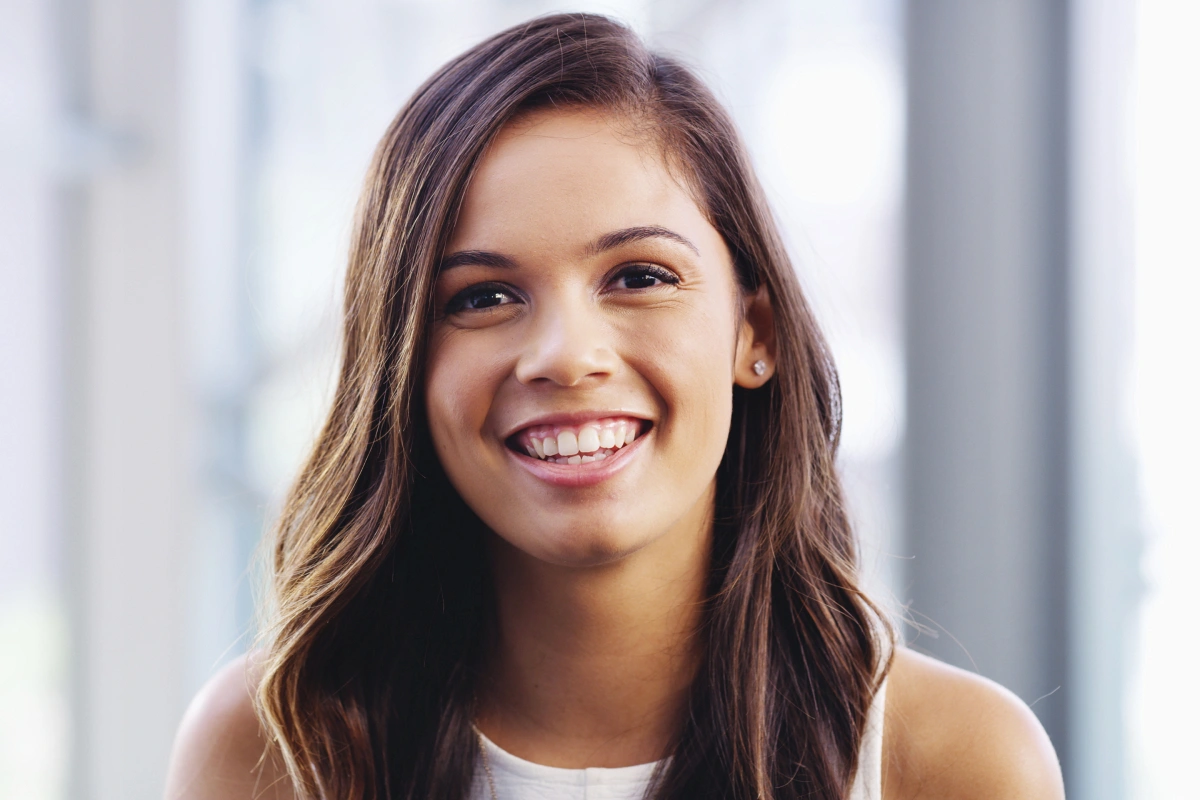 Experience Faster Teeth Straightening with 6-Month Smiles