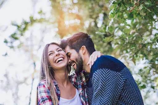 Can Kissing Be Hazardous to Your Health? | Sugarland Dentist