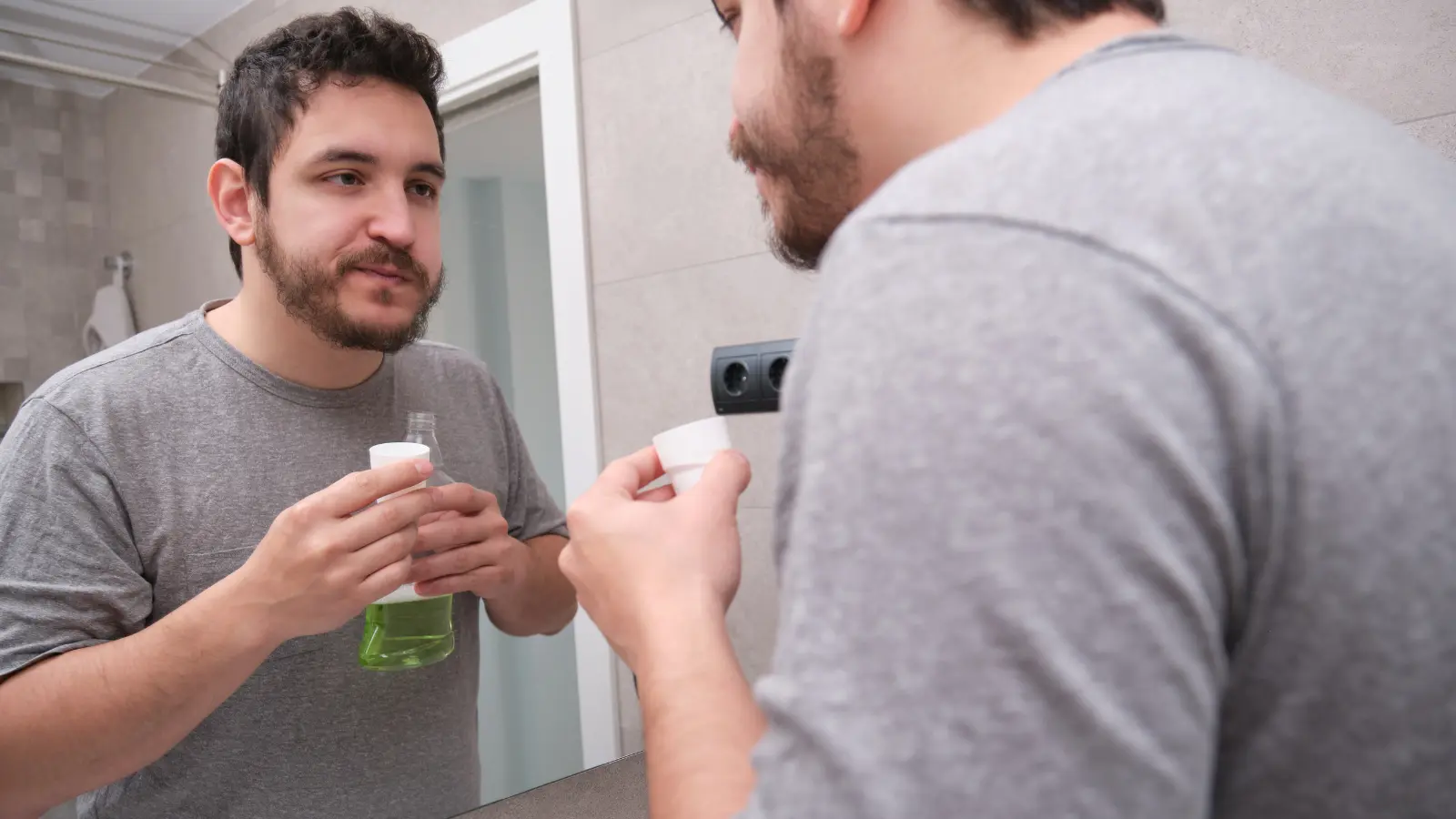 Can Fluoride Mouthwash Cause Acid Reflux