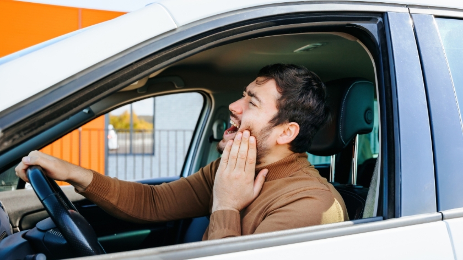 How To Deal With Dental Emergency While Travelling