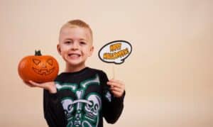 modern dental smiles dentist gives quick fixes for dental emergencies during halloween in boynton beach