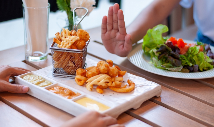 Foods To Eat And Avoid For A Healthy Mouth