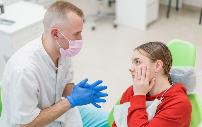 top 3 signs you need to see an emergency dentist immediately