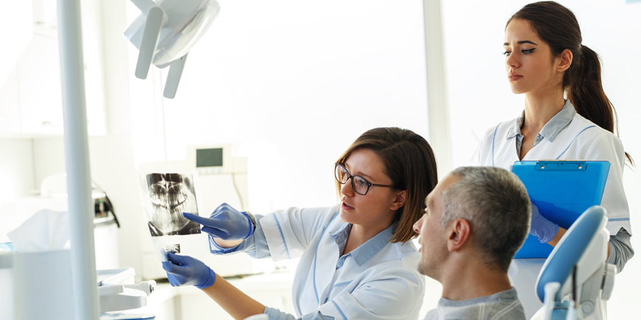 The Role of Technology in Emergency Dental Treatments