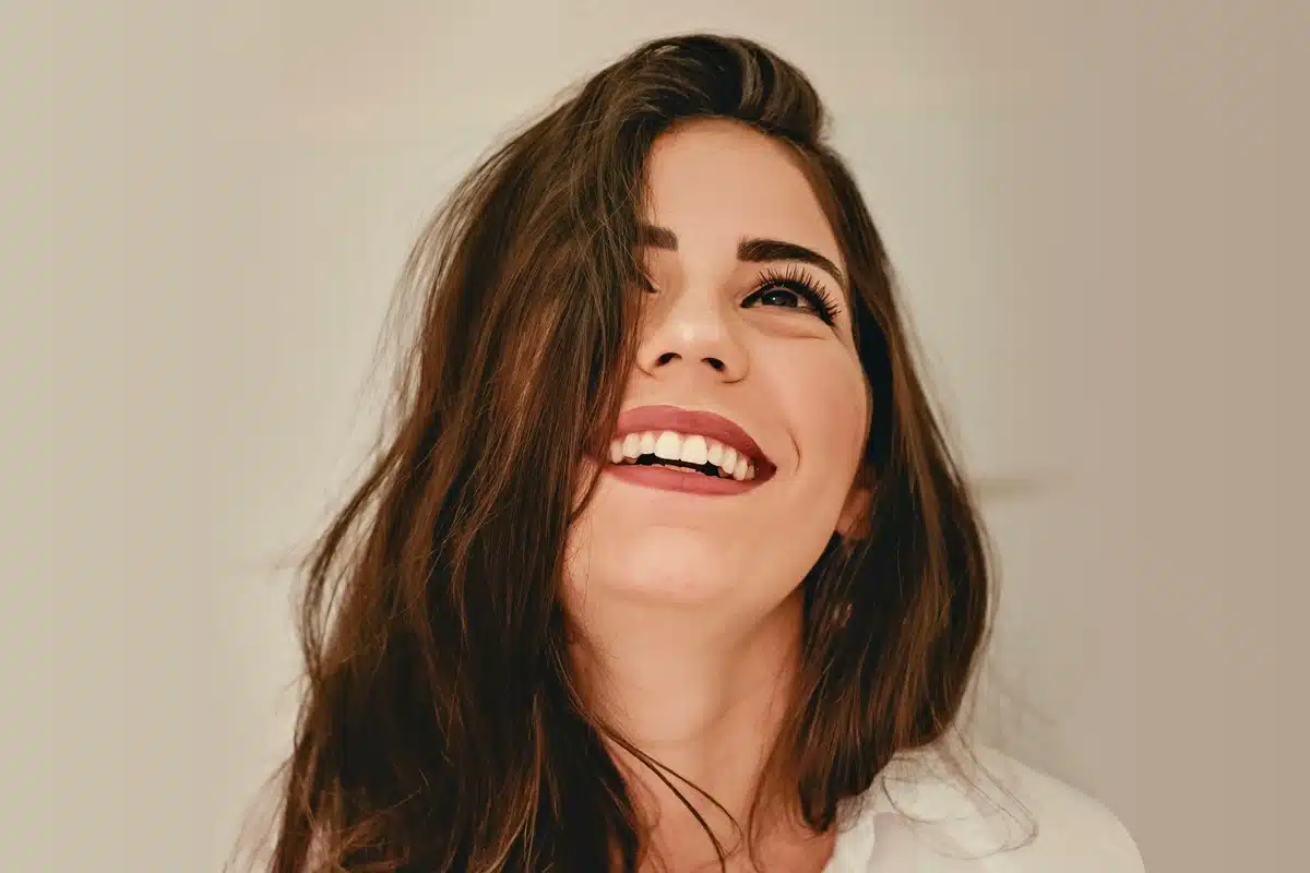 img-benefits-of-teeth-whitening-treatments