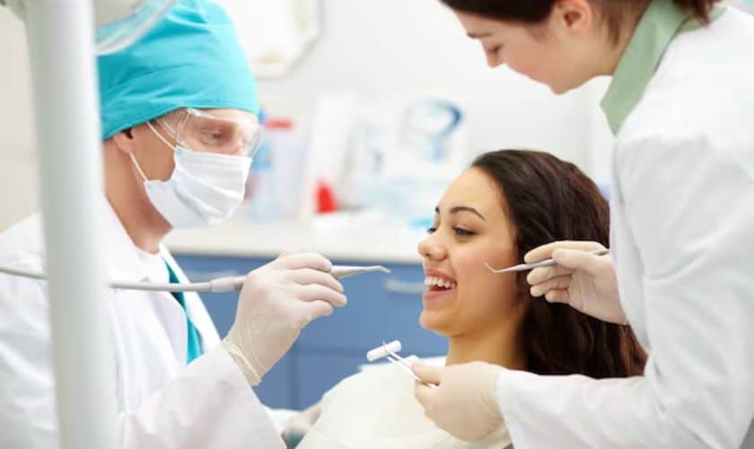 dentist in Yorkville