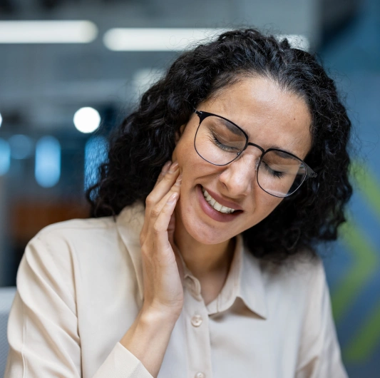 Female patient visiting Rocklin Comprehensive Dentistry for TMJ disorder treatment in Rocklin, California