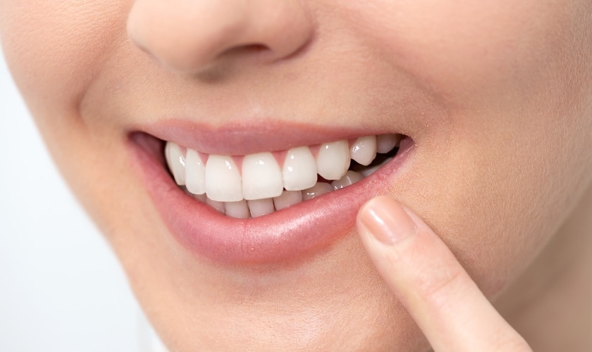 How Can I Whiten My Teeth And Keep Them Bright?