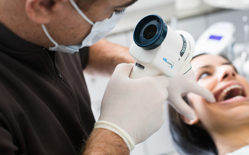 How Oral Cancer Screening Detects Pre-Cancerous Changes