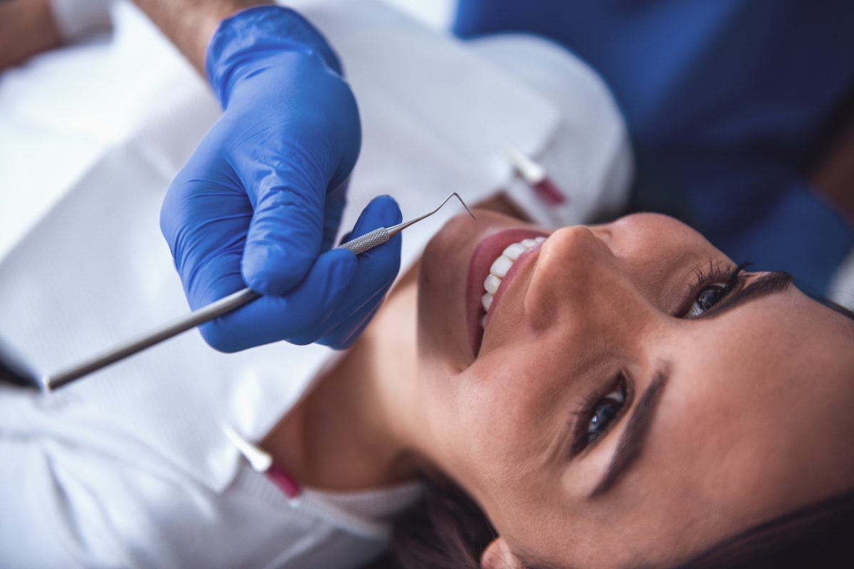 teeth-cleaning-in-gold-river