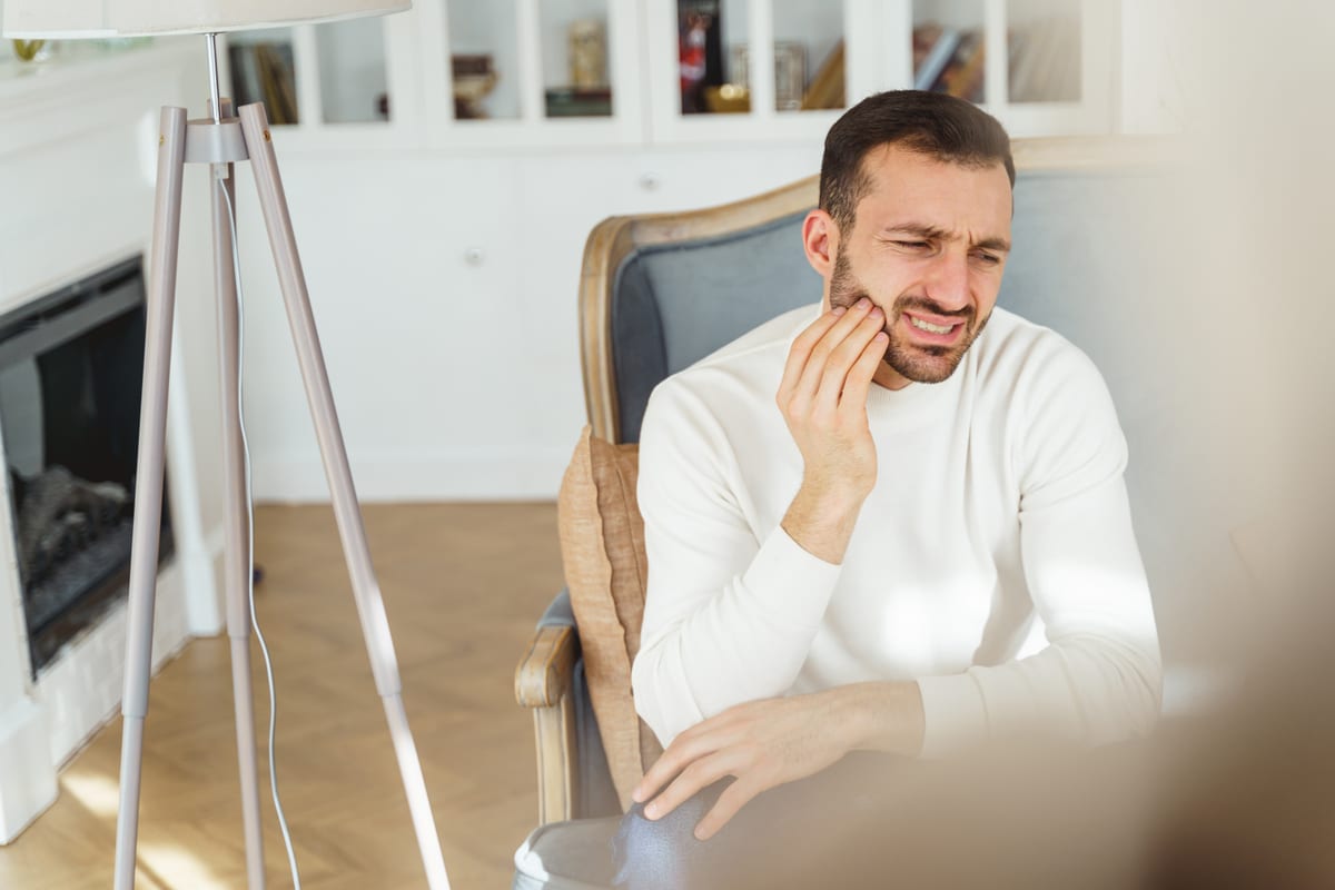Tooth Extraction in Smyrna