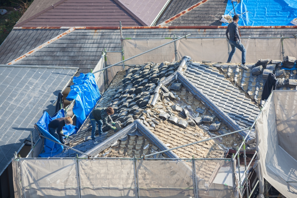 Tato’s Roofing providing residential roofing services in Loxahatchee, Florida, including roof repairs, replacements, installations, inspections, and maintenance.