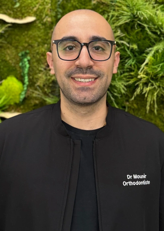 Dr. Sina Mounir