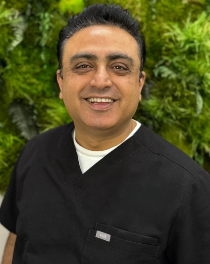 Meet Dr. Vijayant Kapur