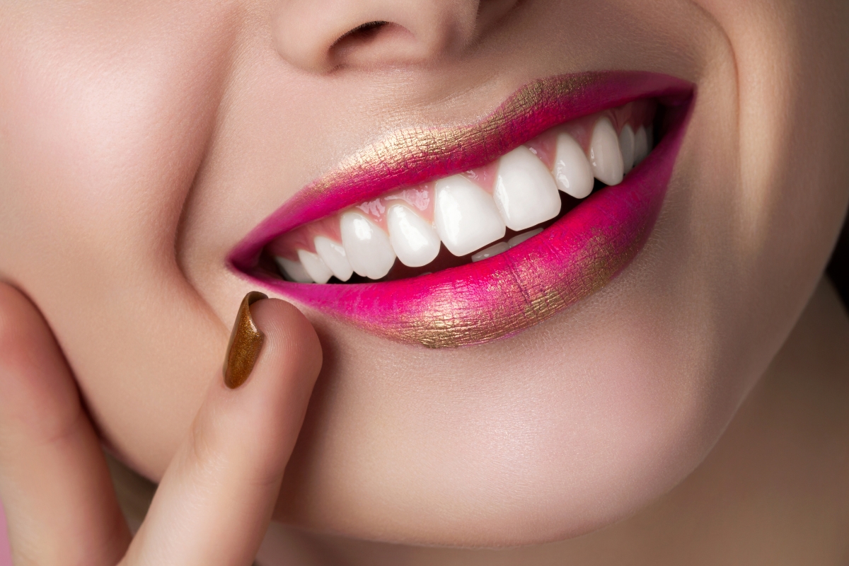 teeth-whitening-treatment-in-Aurora