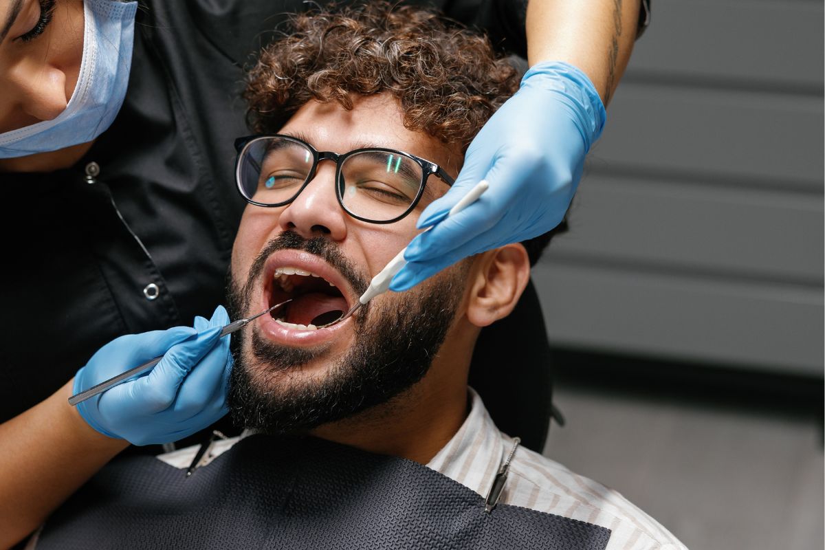what dentists notice teeth